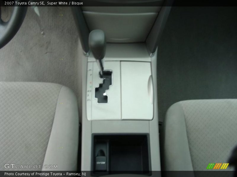 Super White / Bisque 2007 Toyota Camry SE