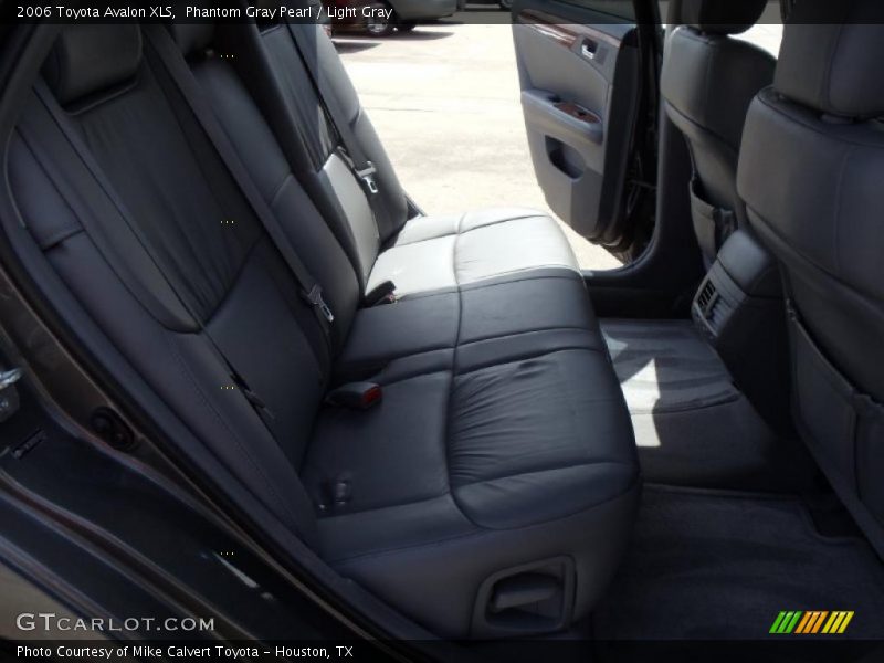 Phantom Gray Pearl / Light Gray 2006 Toyota Avalon XLS