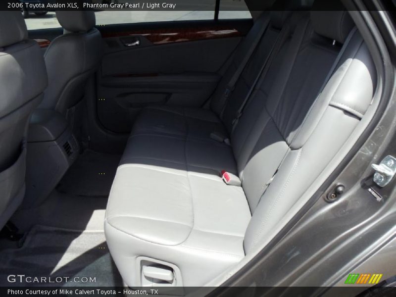 Phantom Gray Pearl / Light Gray 2006 Toyota Avalon XLS