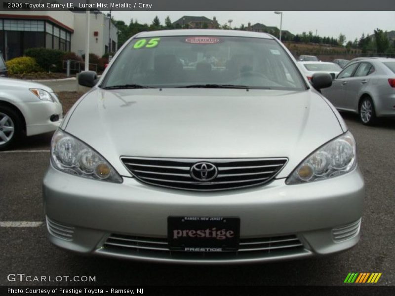 Lunar Mist Metallic / Gray 2005 Toyota Camry LE