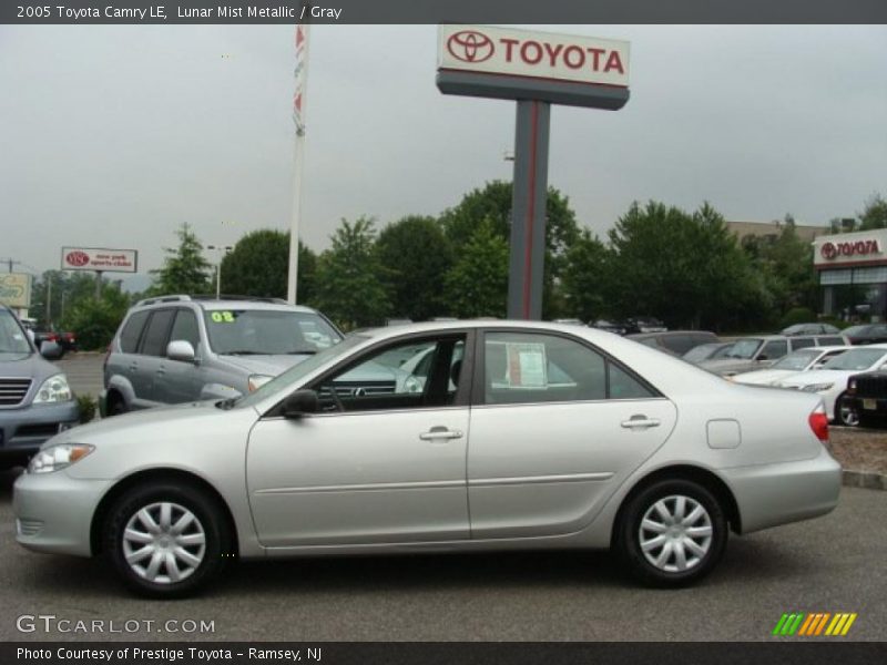 Lunar Mist Metallic / Gray 2005 Toyota Camry LE