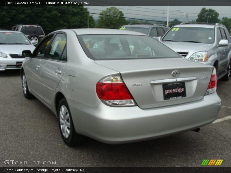 Lunar Mist Metallic / Gray 2005 Toyota Camry LE