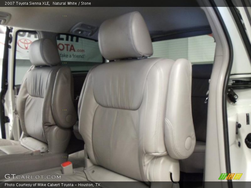 Natural White / Stone 2007 Toyota Sienna XLE