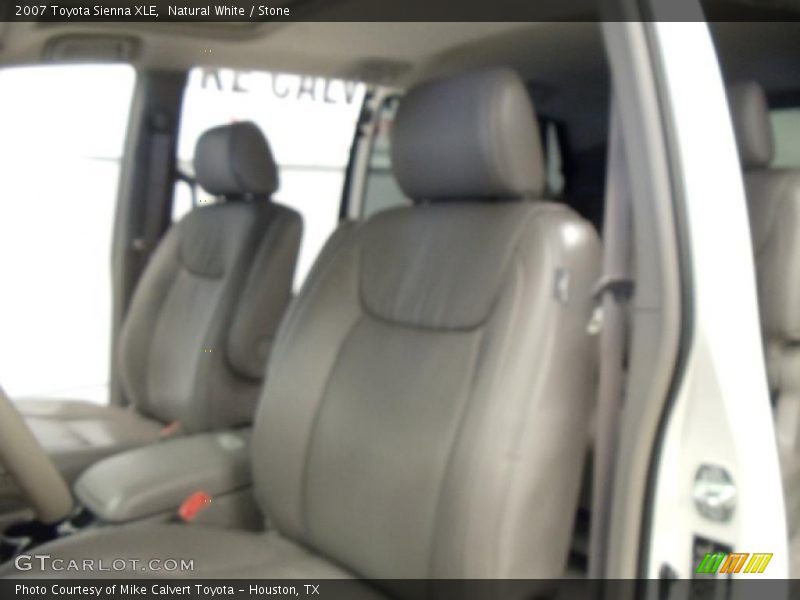 Natural White / Stone 2007 Toyota Sienna XLE