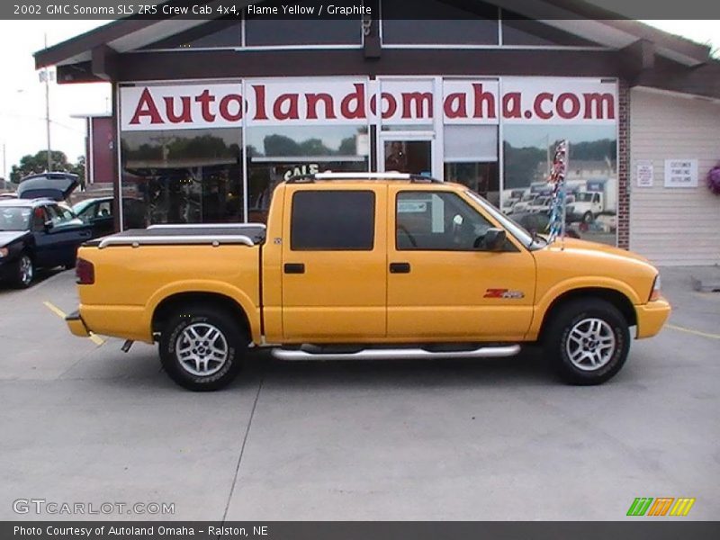 Flame Yellow / Graphite 2002 GMC Sonoma SLS ZR5 Crew Cab 4x4