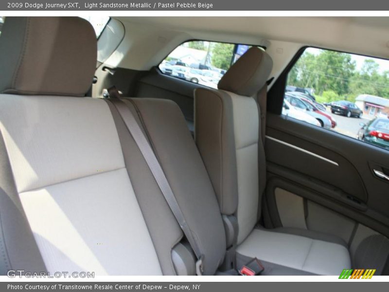 Light Sandstone Metallic / Pastel Pebble Beige 2009 Dodge Journey SXT