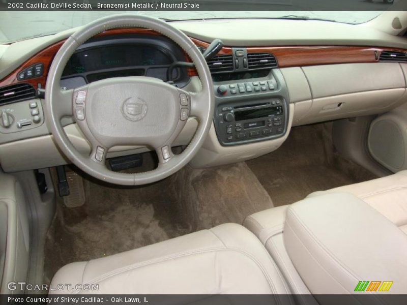 Bronzemist Metallic / Neutral Shale 2002 Cadillac DeVille Sedan