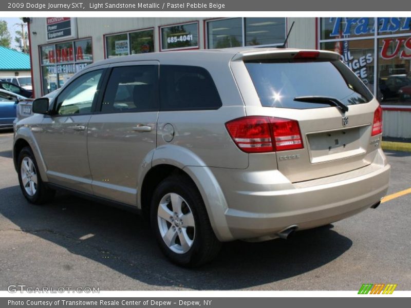 Light Sandstone Metallic / Pastel Pebble Beige 2009 Dodge Journey SXT