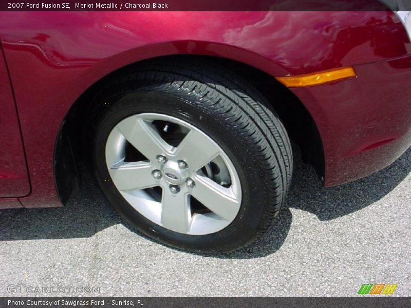 Merlot Metallic / Charcoal Black 2007 Ford Fusion SE