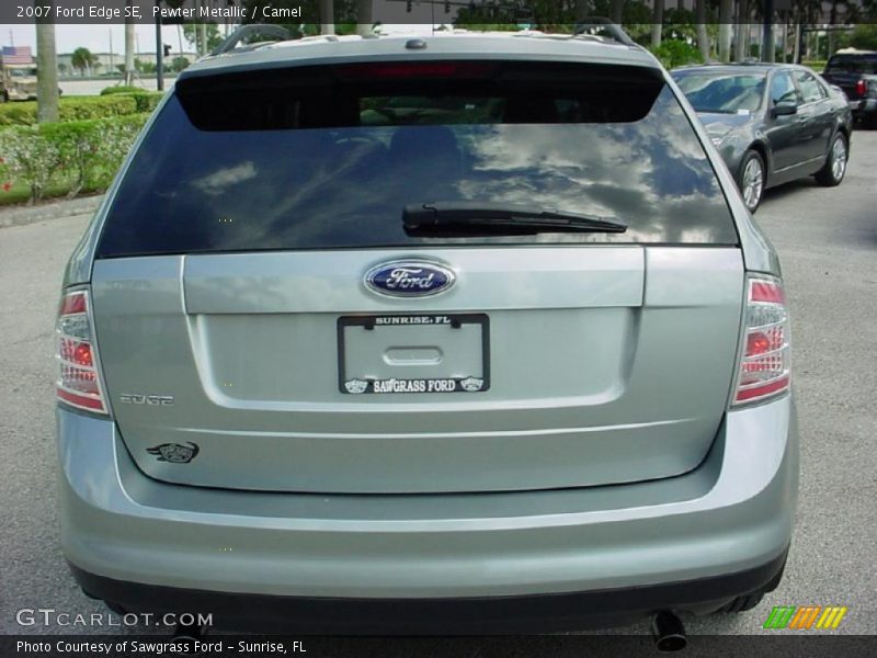 Pewter Metallic / Camel 2007 Ford Edge SE