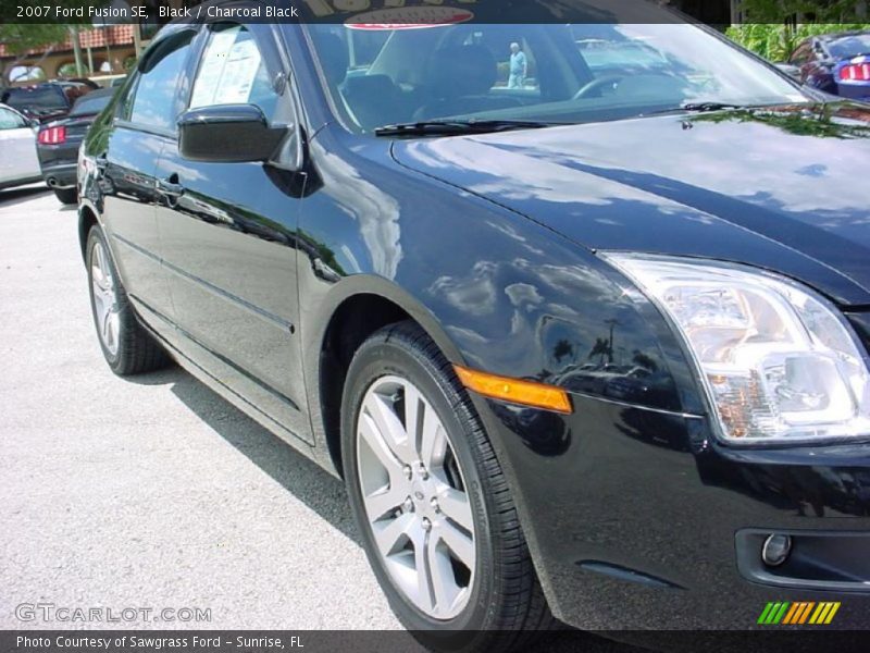 Black / Charcoal Black 2007 Ford Fusion SE