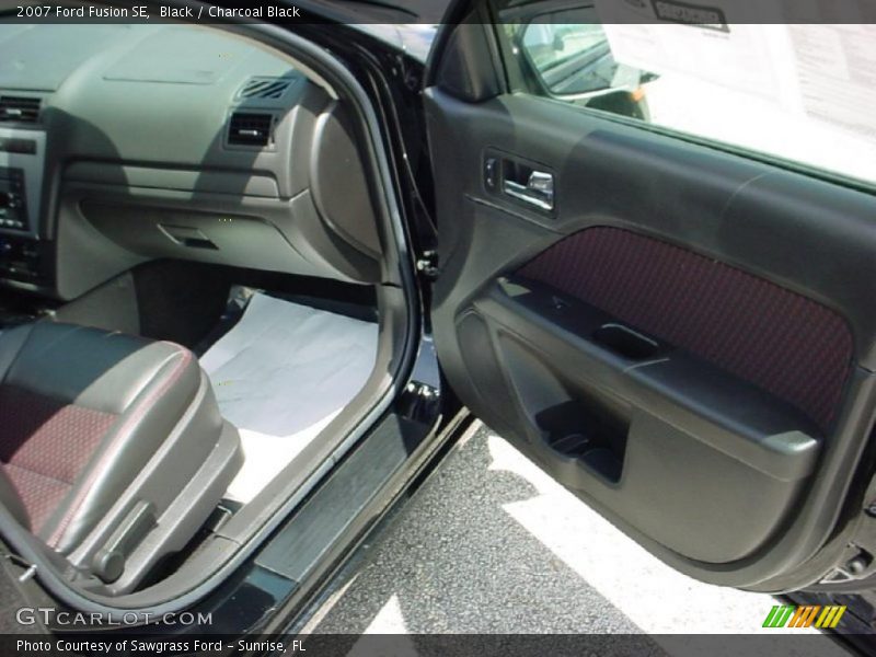 Black / Charcoal Black 2007 Ford Fusion SE