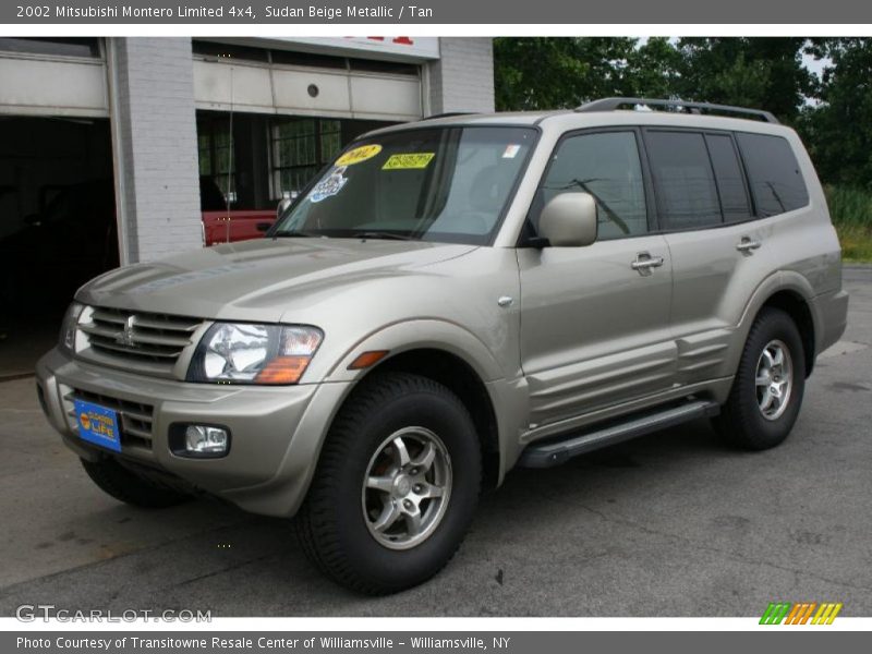 Sudan Beige Metallic / Tan 2002 Mitsubishi Montero Limited 4x4
