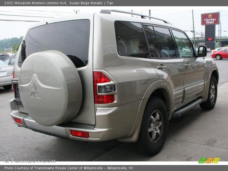 Sudan Beige Metallic / Tan 2002 Mitsubishi Montero Limited 4x4