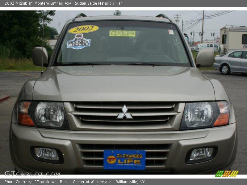 Sudan Beige Metallic / Tan 2002 Mitsubishi Montero Limited 4x4