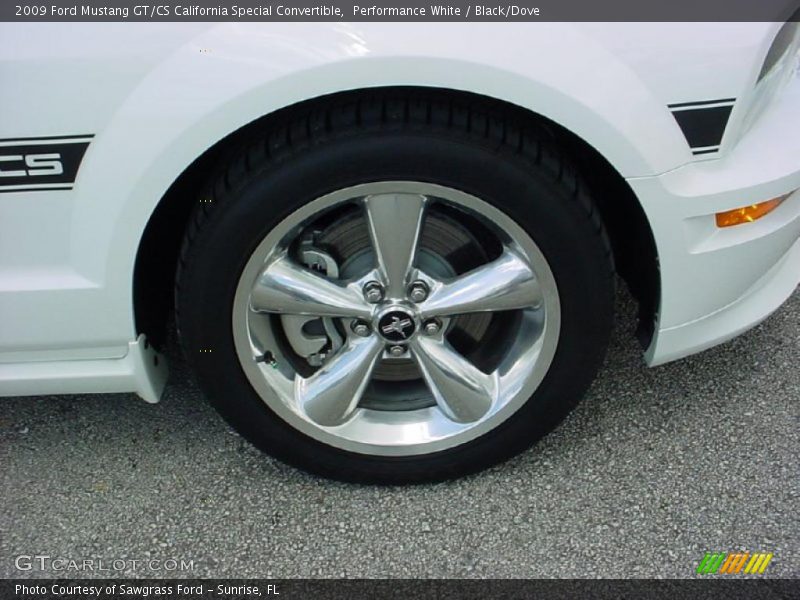 Performance White / Black/Dove 2009 Ford Mustang GT/CS California Special Convertible