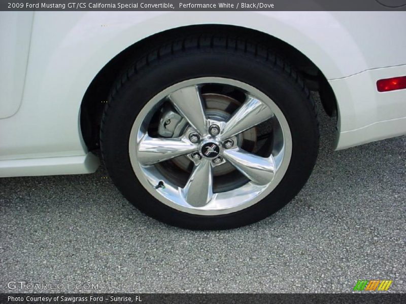 Performance White / Black/Dove 2009 Ford Mustang GT/CS California Special Convertible