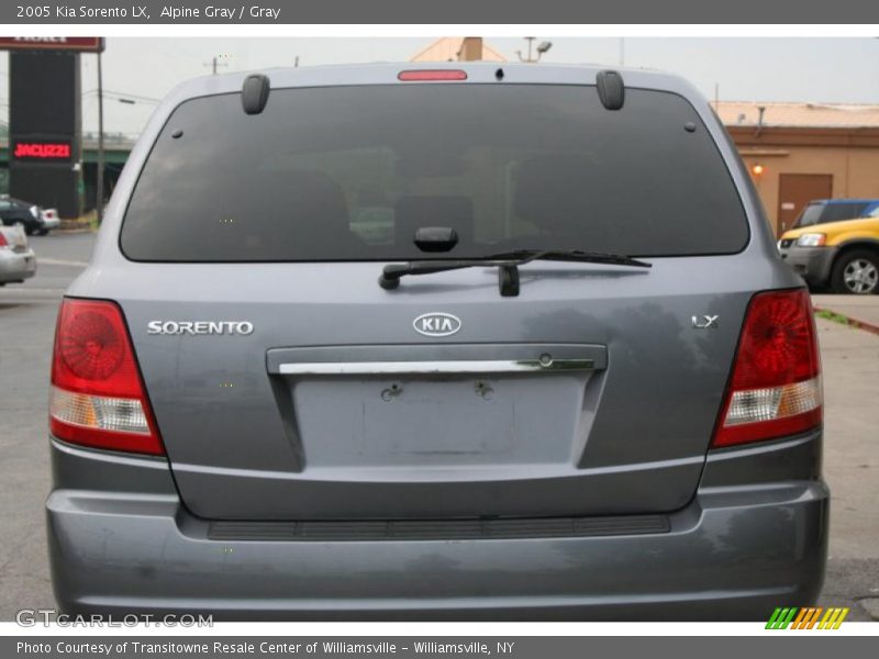 Alpine Gray / Gray 2005 Kia Sorento LX