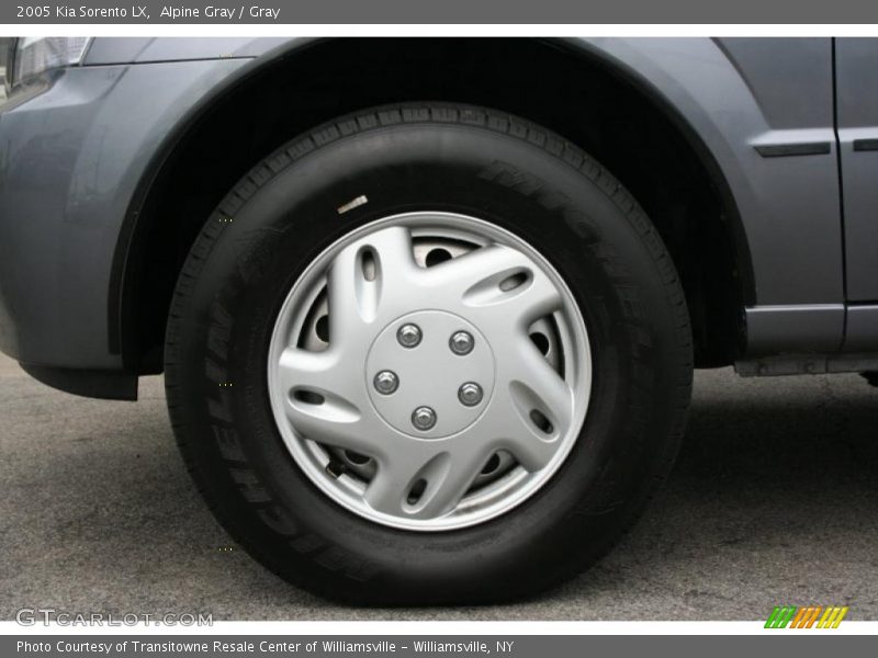 Alpine Gray / Gray 2005 Kia Sorento LX