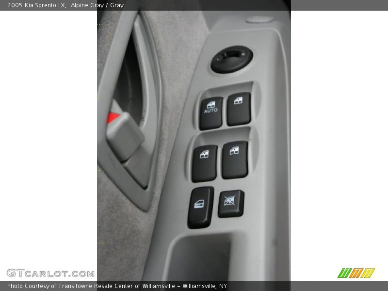Alpine Gray / Gray 2005 Kia Sorento LX