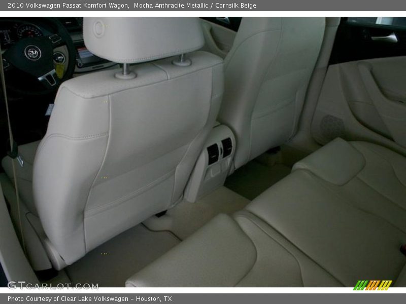 Mocha Anthracite Metallic / Cornsilk Beige 2010 Volkswagen Passat Komfort Wagon