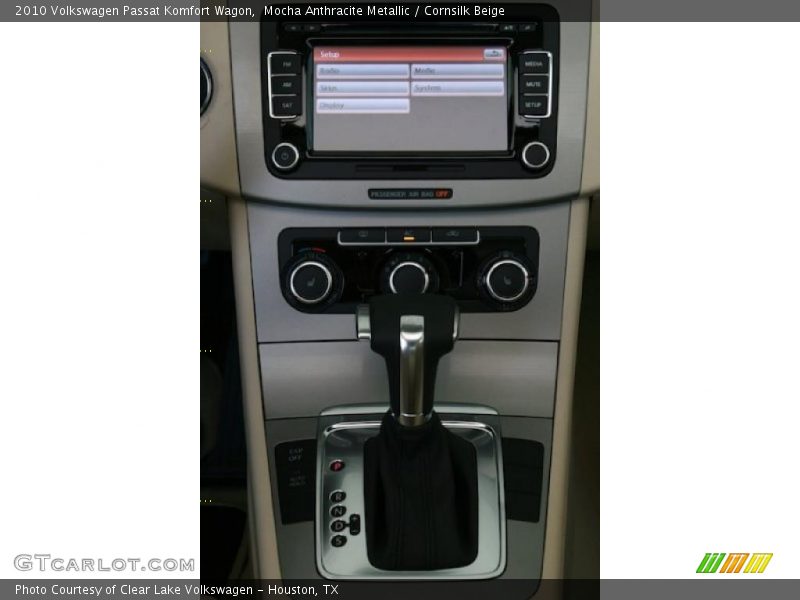 Mocha Anthracite Metallic / Cornsilk Beige 2010 Volkswagen Passat Komfort Wagon