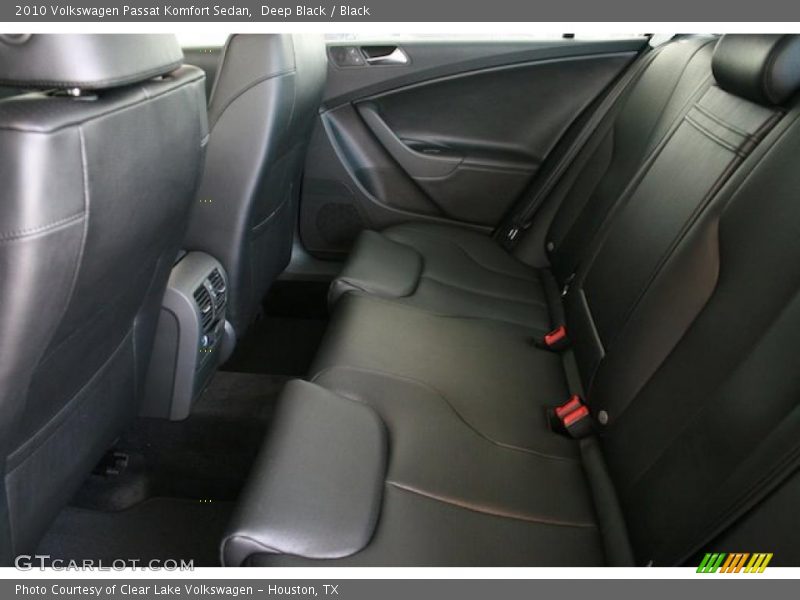 Deep Black / Black 2010 Volkswagen Passat Komfort Sedan