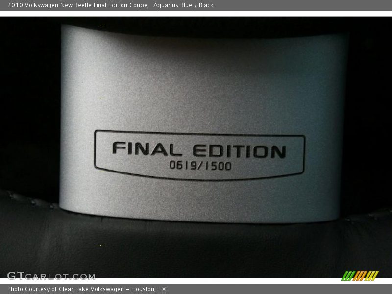 Aquarius Blue / Black 2010 Volkswagen New Beetle Final Edition Coupe