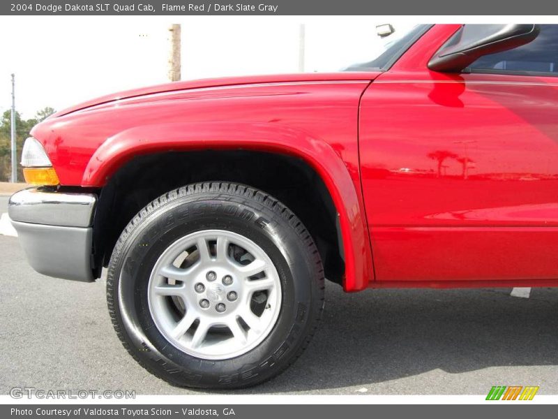 Flame Red / Dark Slate Gray 2004 Dodge Dakota SLT Quad Cab