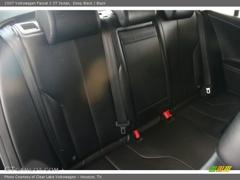 Deep Black / Black 2007 Volkswagen Passat 2.0T Sedan