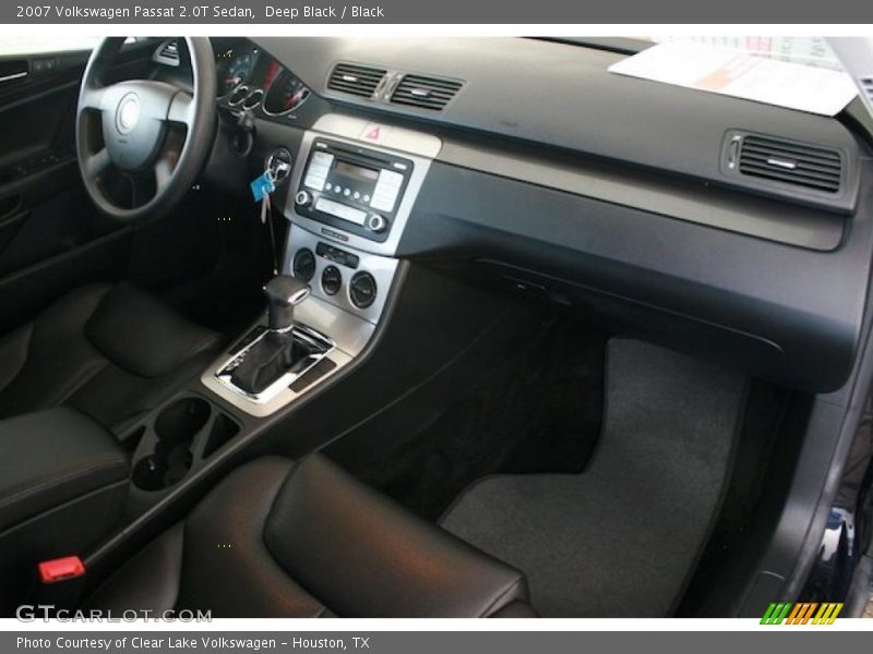 Deep Black / Black 2007 Volkswagen Passat 2.0T Sedan