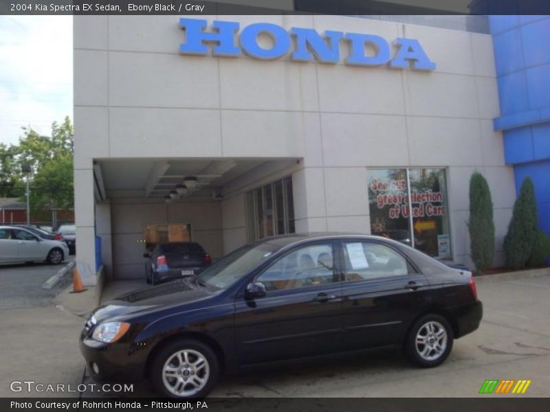 Ebony Black / Gray 2004 Kia Spectra EX Sedan