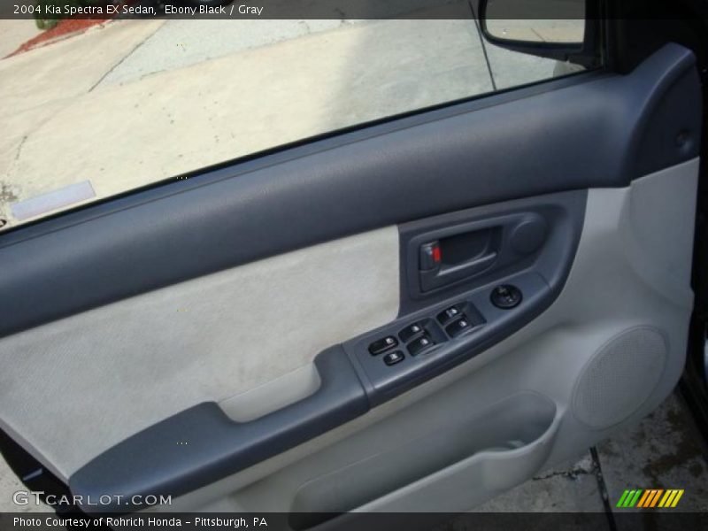 Ebony Black / Gray 2004 Kia Spectra EX Sedan