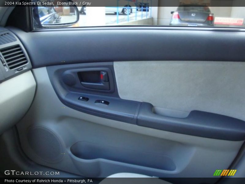 Ebony Black / Gray 2004 Kia Spectra EX Sedan