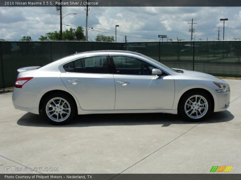 Radiant Silver / Charcoal 2010 Nissan Maxima 3.5 S