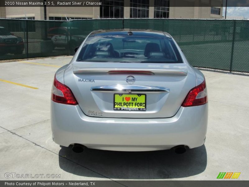 Radiant Silver / Charcoal 2010 Nissan Maxima 3.5 S