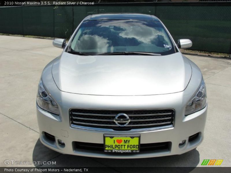 Radiant Silver / Charcoal 2010 Nissan Maxima 3.5 S