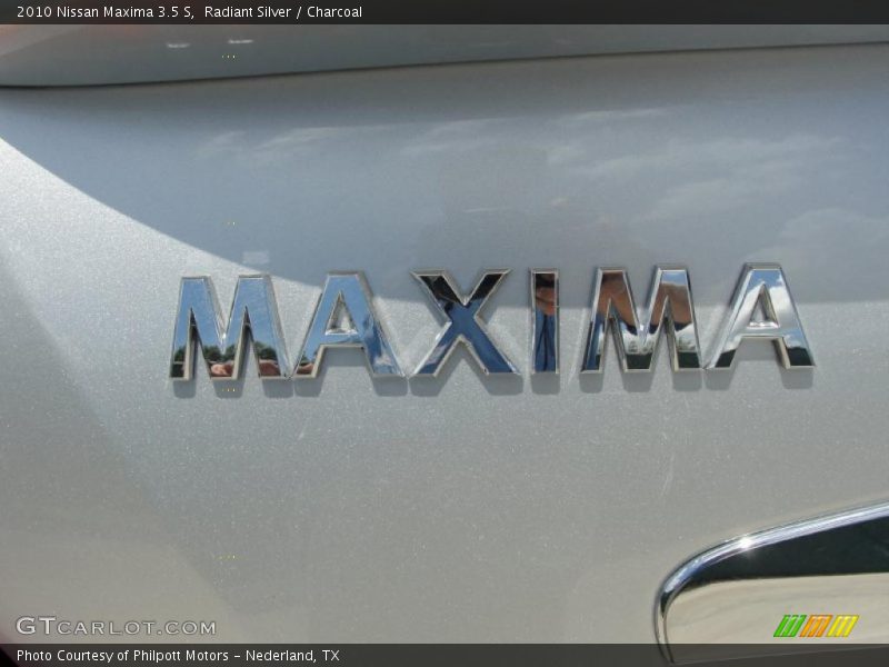 Radiant Silver / Charcoal 2010 Nissan Maxima 3.5 S