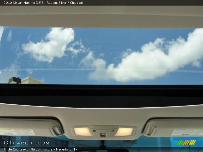 Radiant Silver / Charcoal 2010 Nissan Maxima 3.5 S