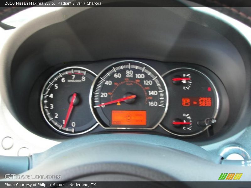Radiant Silver / Charcoal 2010 Nissan Maxima 3.5 S