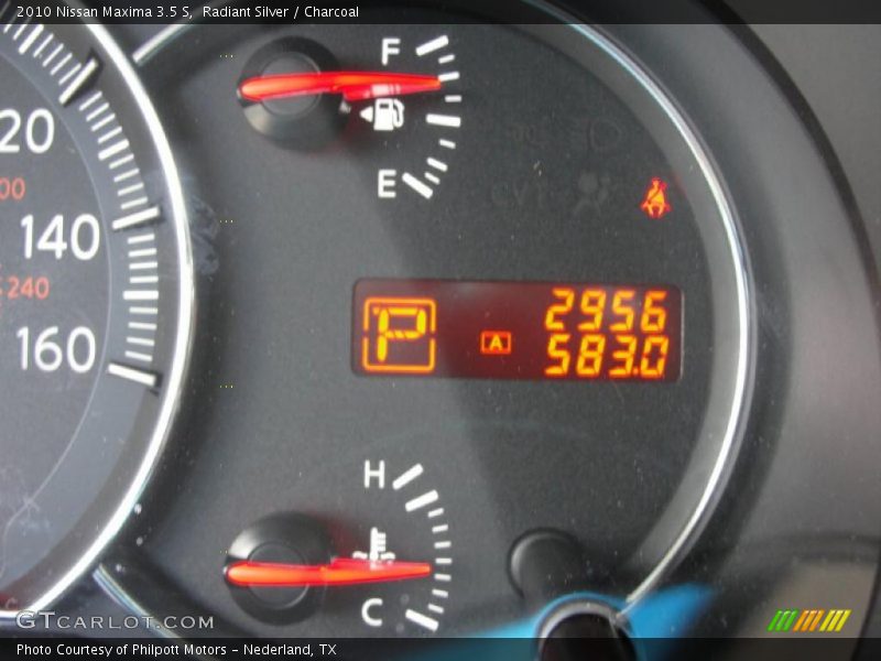 Radiant Silver / Charcoal 2010 Nissan Maxima 3.5 S