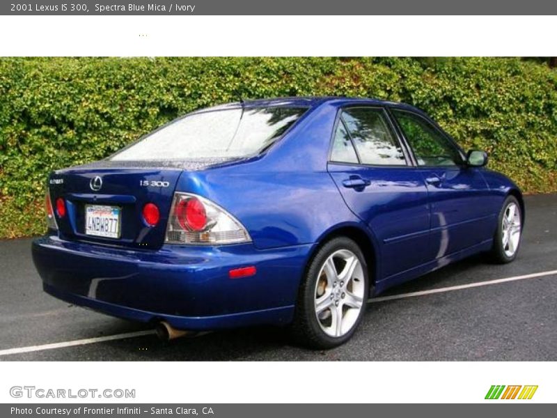 Spectra Blue Mica / Ivory 2001 Lexus IS 300