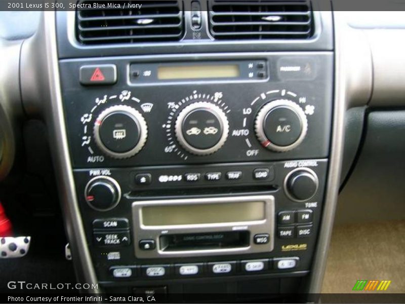 Spectra Blue Mica / Ivory 2001 Lexus IS 300