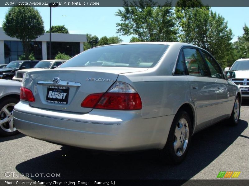 Lunar Mist Metallic / Stone 2004 Toyota Avalon XLS