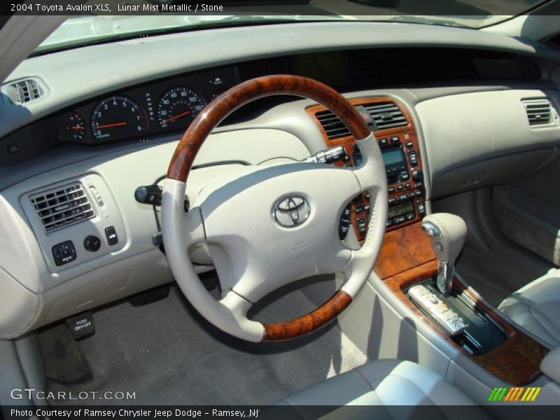 Lunar Mist Metallic / Stone 2004 Toyota Avalon XLS