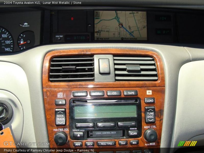 Lunar Mist Metallic / Stone 2004 Toyota Avalon XLS
