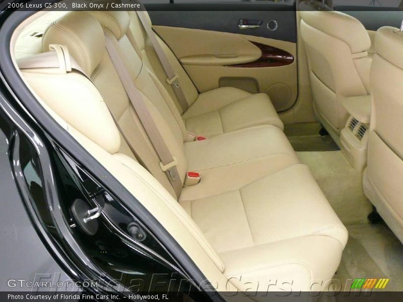 Black Onyx / Cashmere 2006 Lexus GS 300