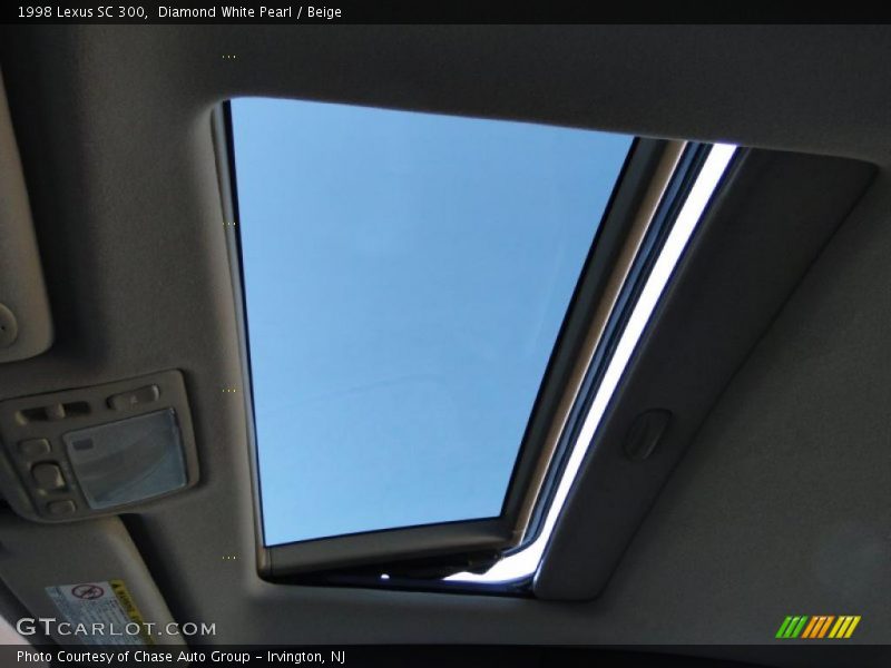 Diamond White Pearl / Beige 1998 Lexus SC 300