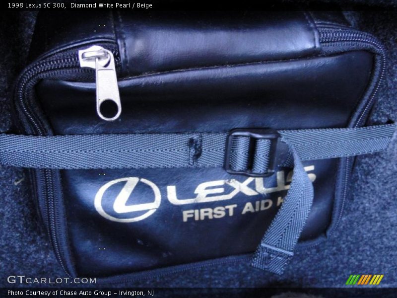 Diamond White Pearl / Beige 1998 Lexus SC 300