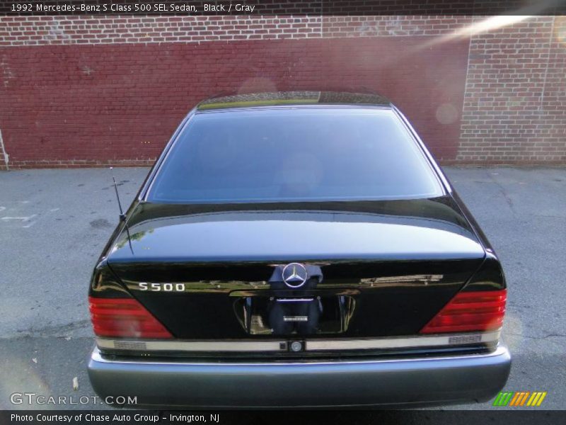 Black / Gray 1992 Mercedes-Benz S Class 500 SEL Sedan